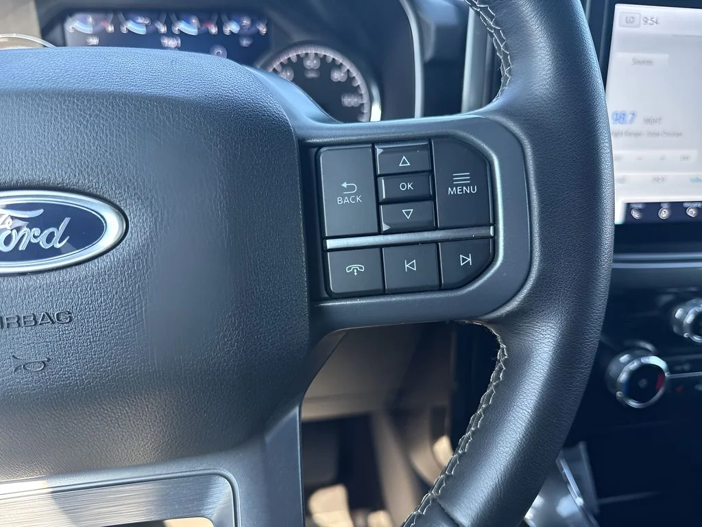 Used 2023 Black Ford XLT image 23