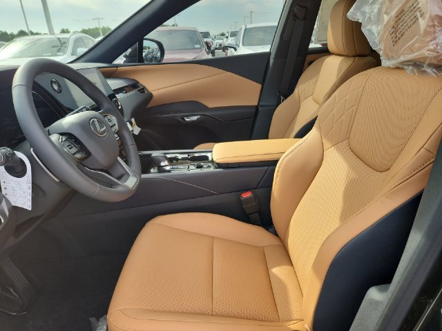 New 2026 Nori Green Pearl Lexus  image 11