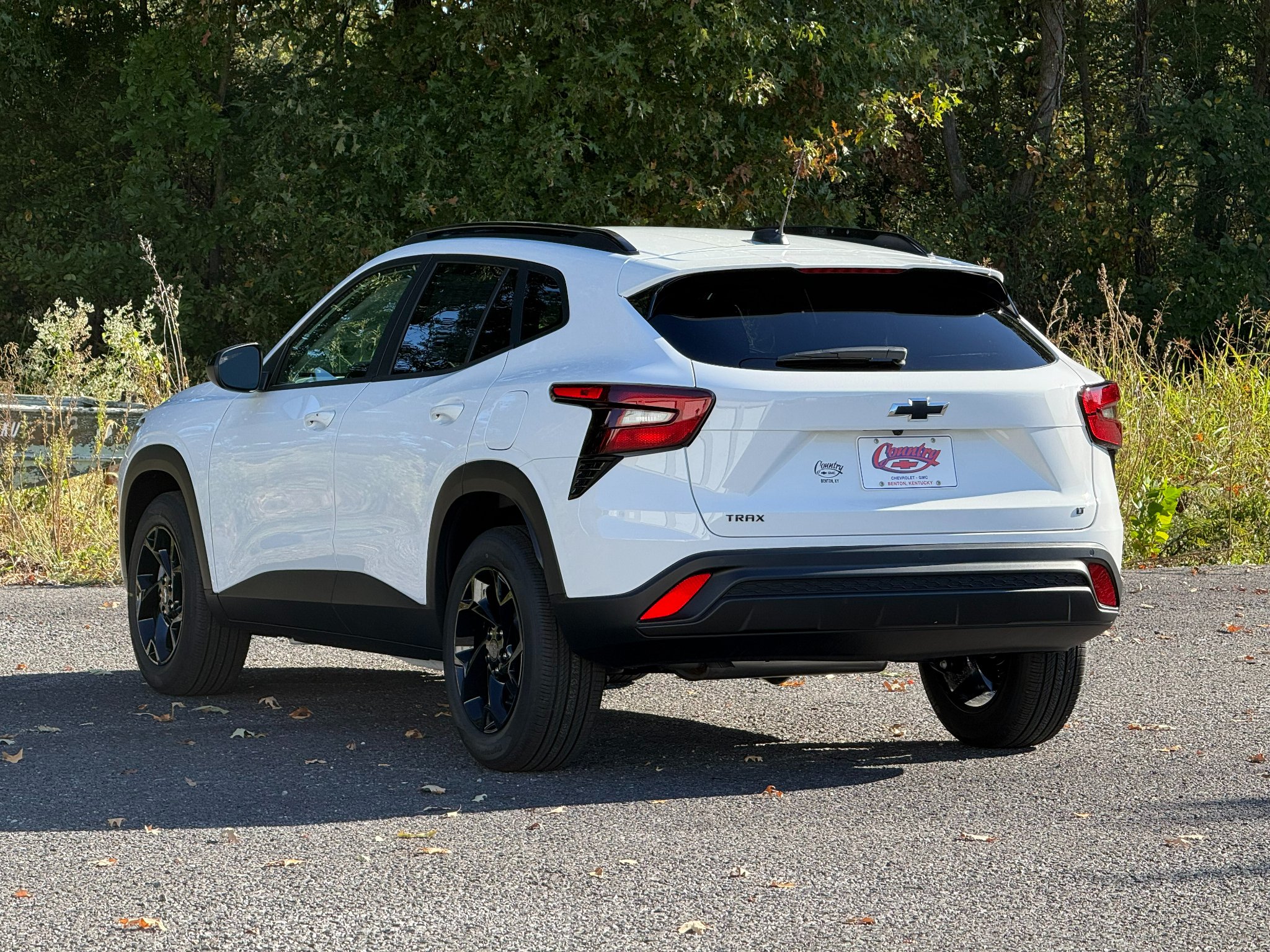 New 2026 Summit White Chevrolet LT image 5