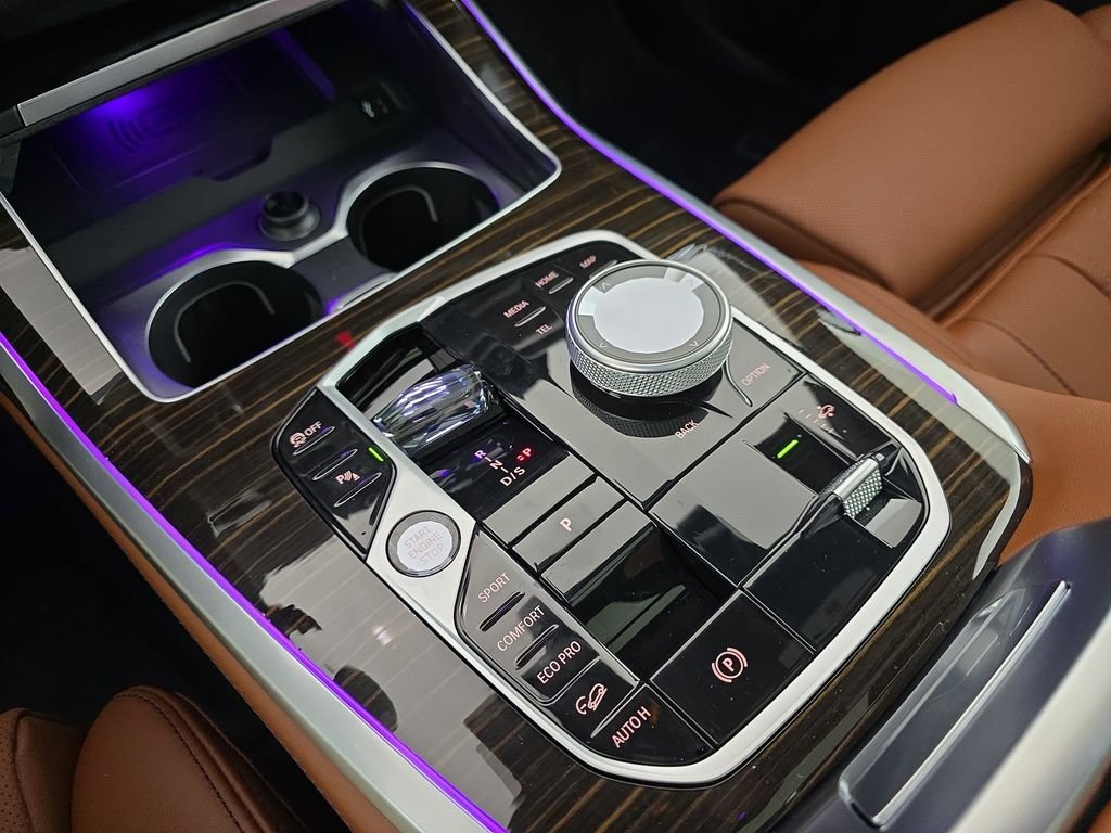 2026 BMW X7 M60i - Photo 26