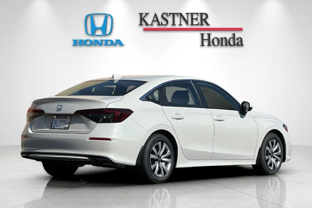 New 2026 Platinum White Pearl Honda LX image 4