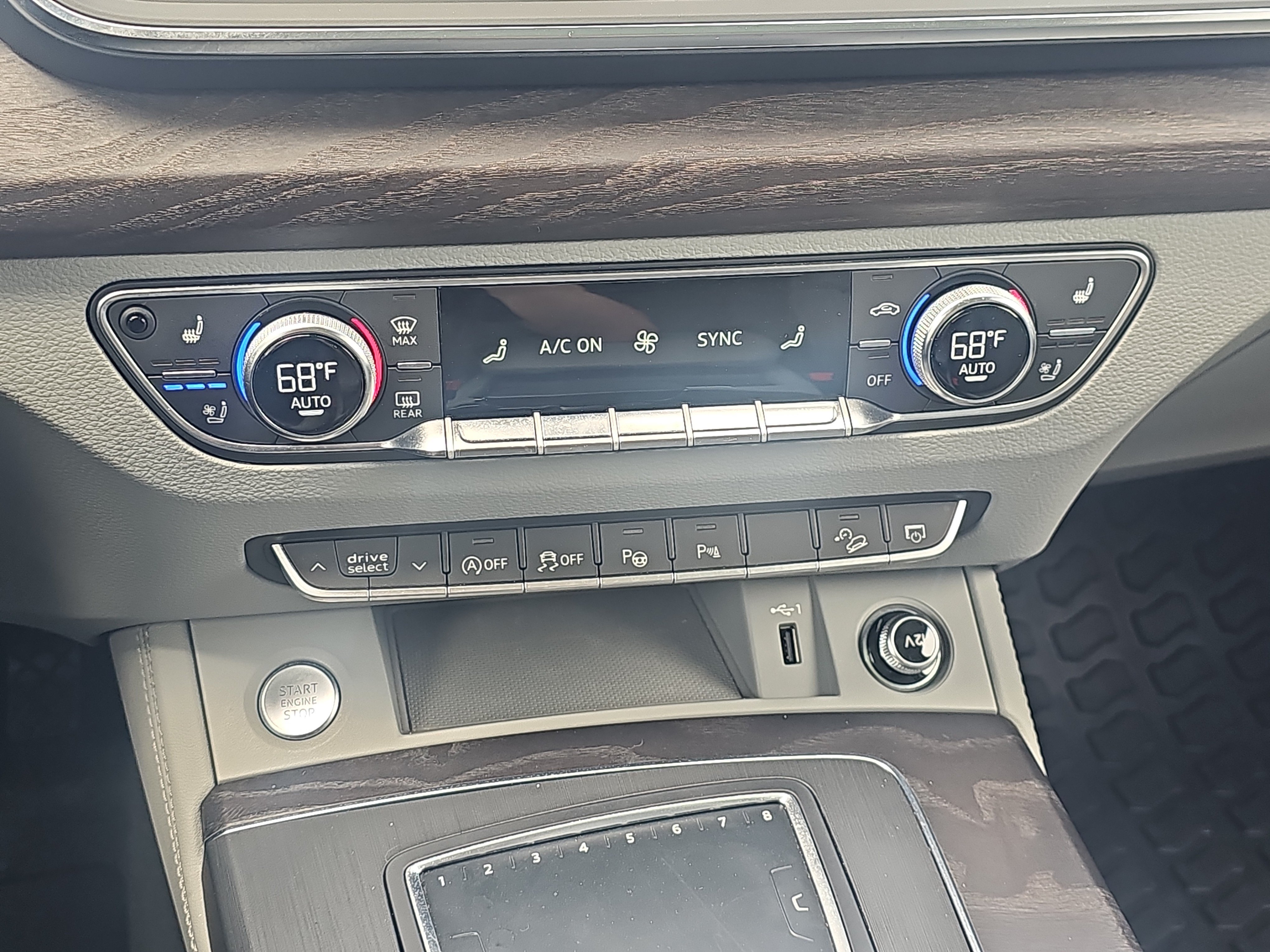 Used 2020  Audi Prestige image 25