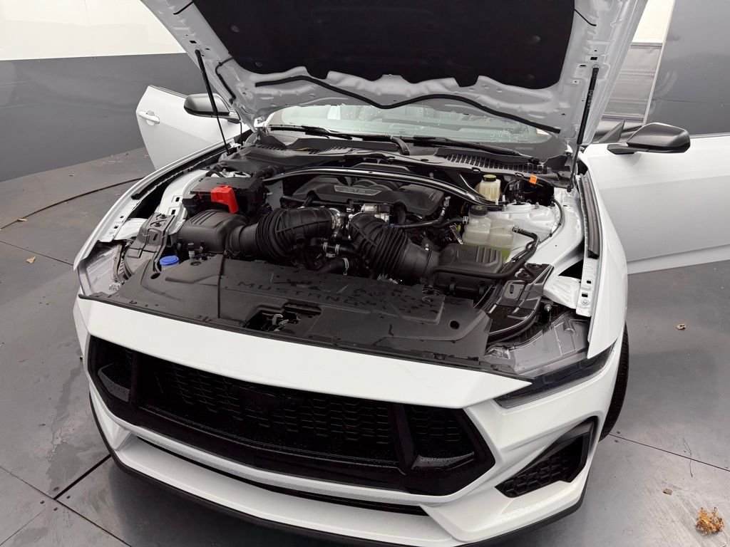 2025 Ford Mustang GT Premium Convertible - Photo 17