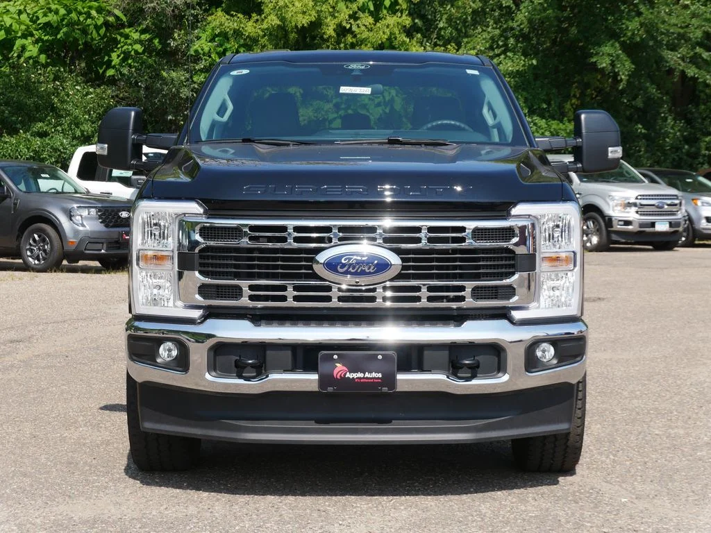 Used 2025 Black Ford XLT image 8
