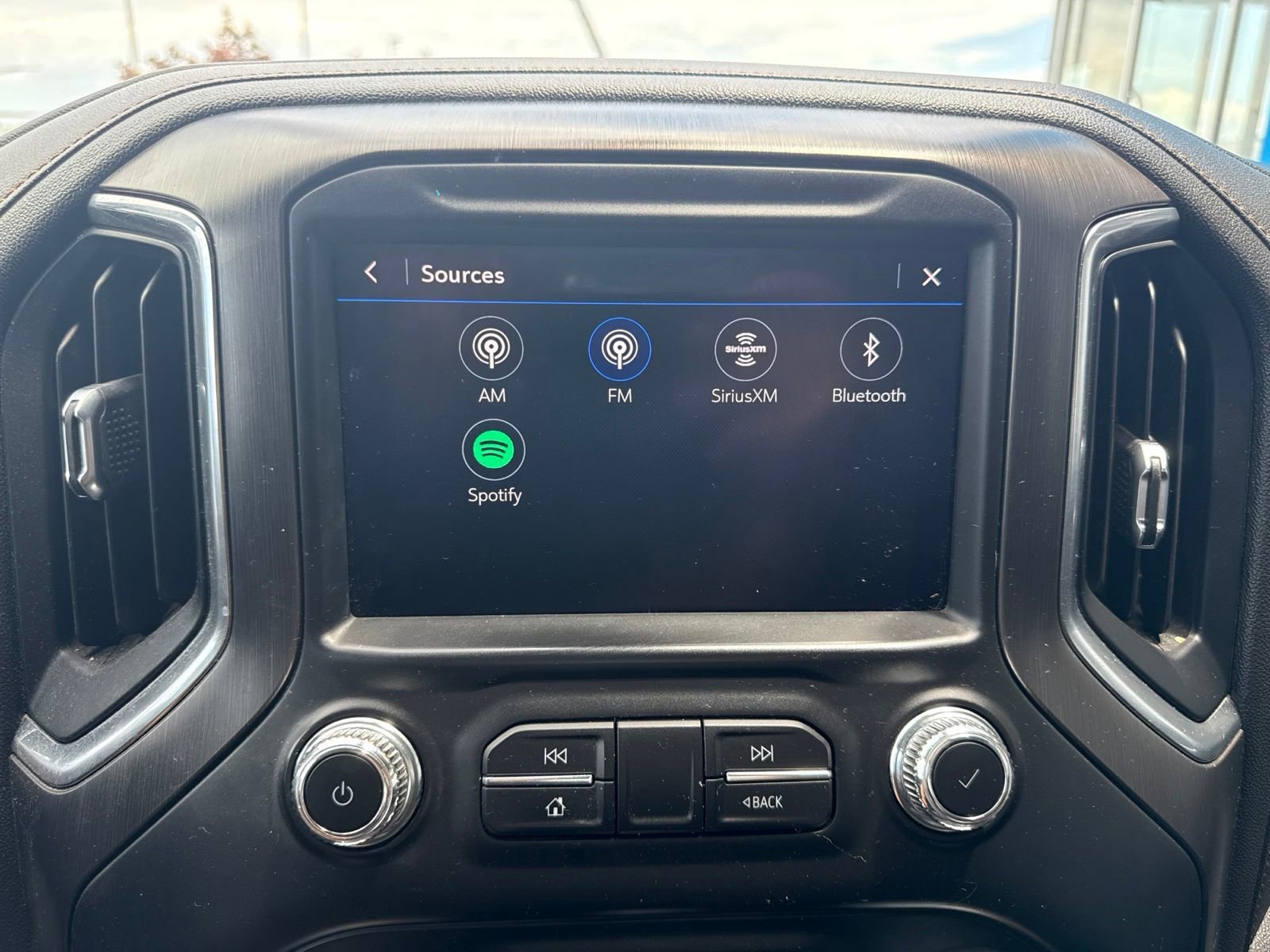 Used 2021 Summit White GMC AT4 with Trailering Package image 23