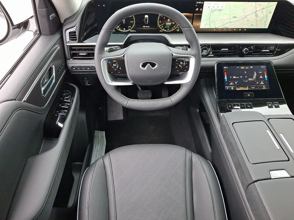 New 2026 RADIANT WHITE INFINITI Luxe 4WD image 8