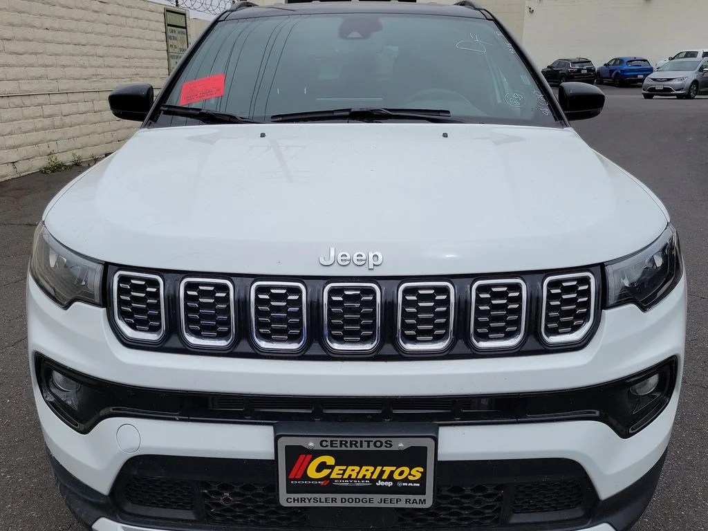 Used 2024 White/off-white Jeep Limited image 24