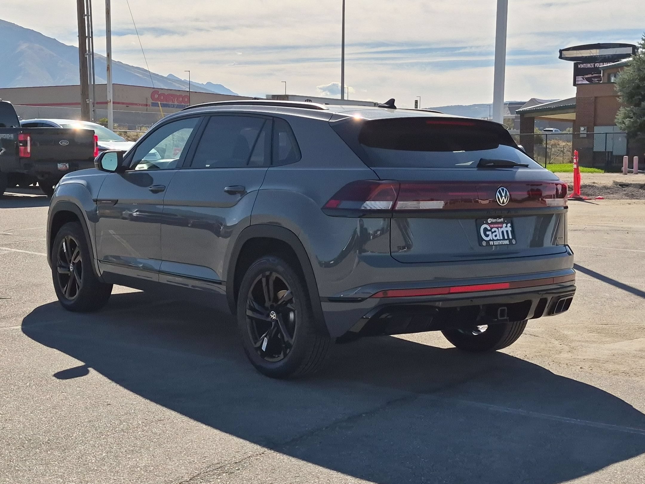 New 2026 Pure Gray Volkswagen 2.0T SEL R-Line Black image 5