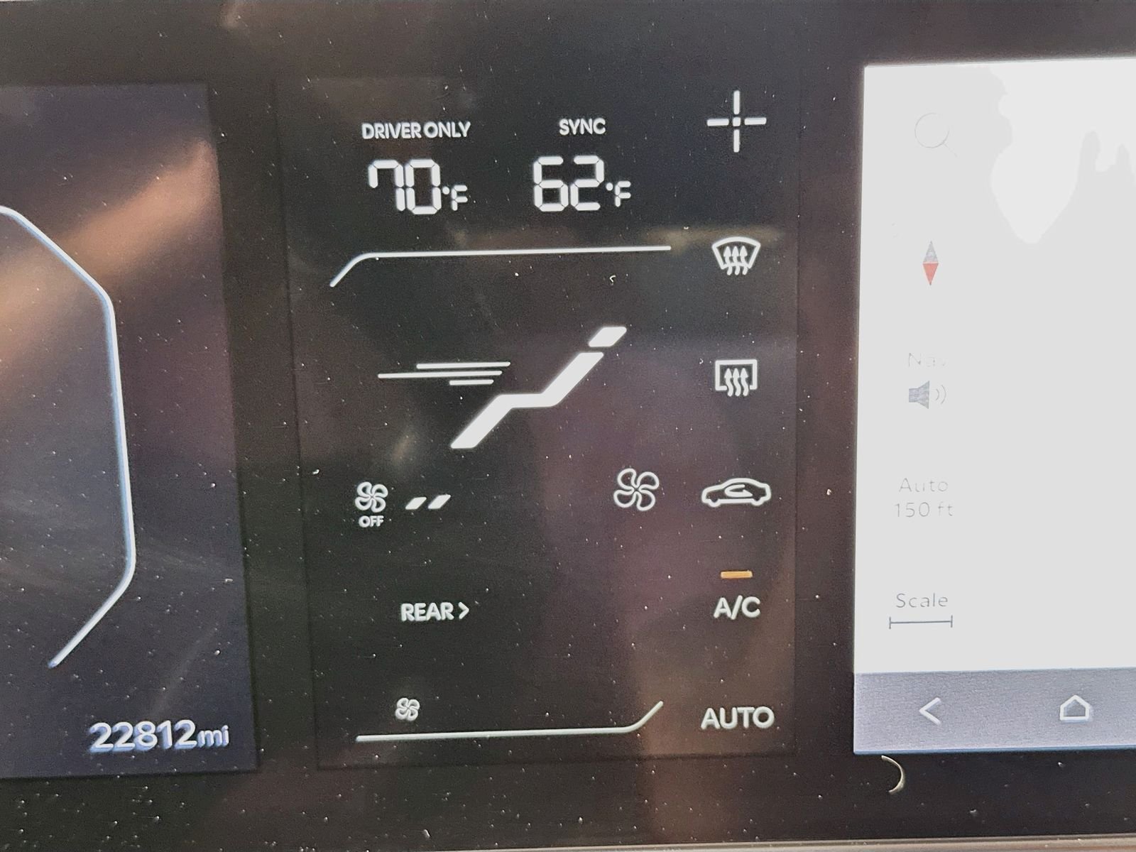 Used 2024 Snow White Pearl Kia Land image 15
