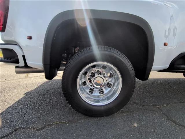 New 2026 Polar White Tricoat Chevrolet High Country DRW image 58