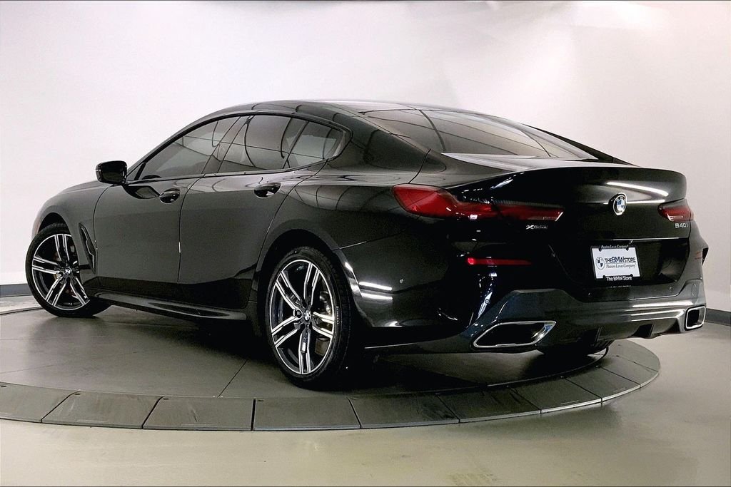 Used 2022 Black Sapphire Metallic BMW  image 10