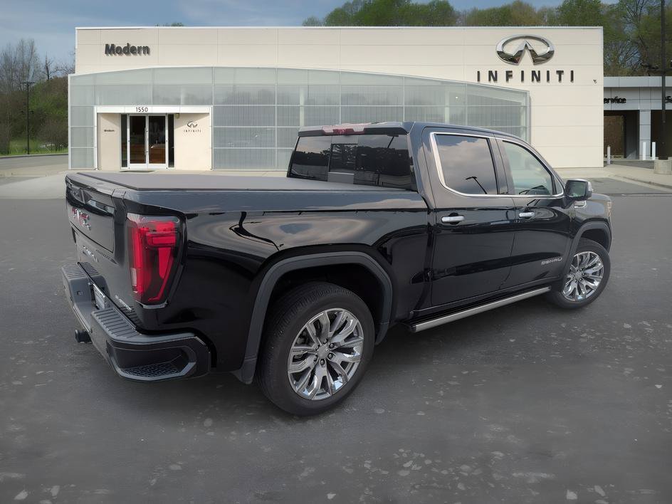 Used 2024 Onyx Black GMC Denali image 4
