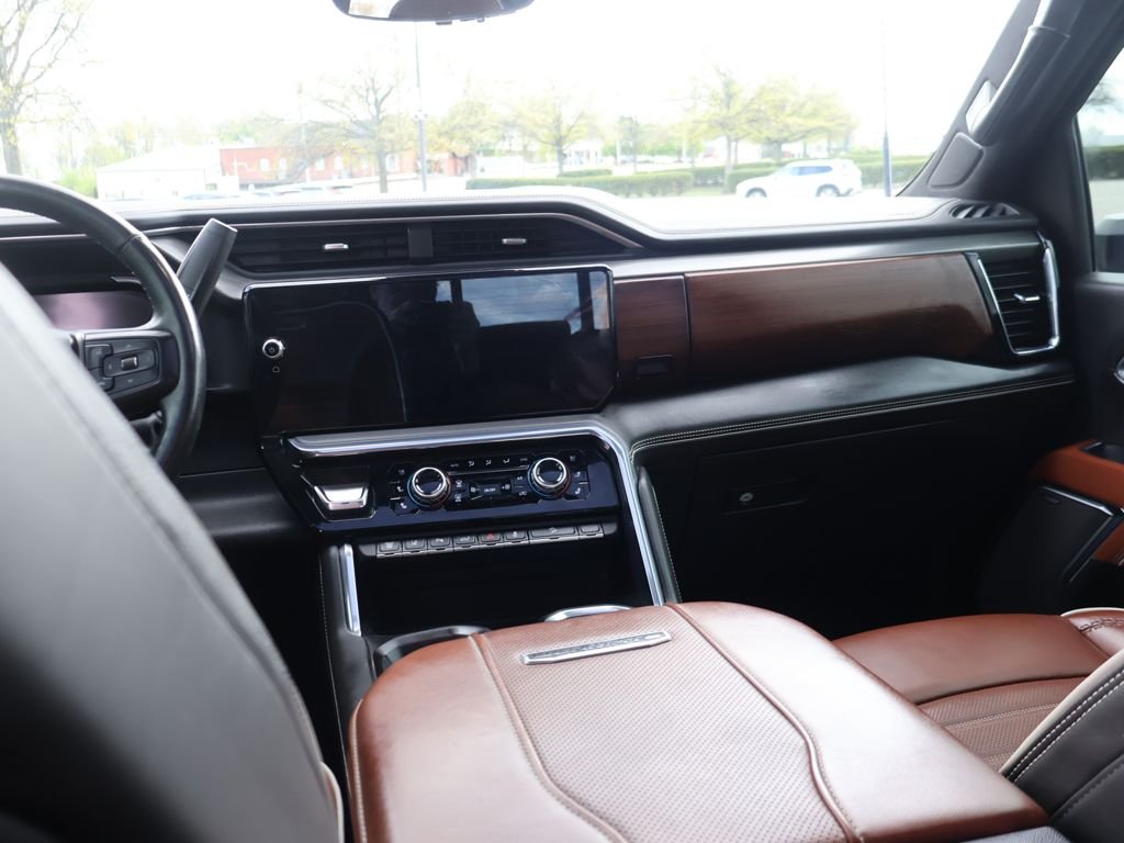 Used 2024 Black GMC Denali Ultimate image 34