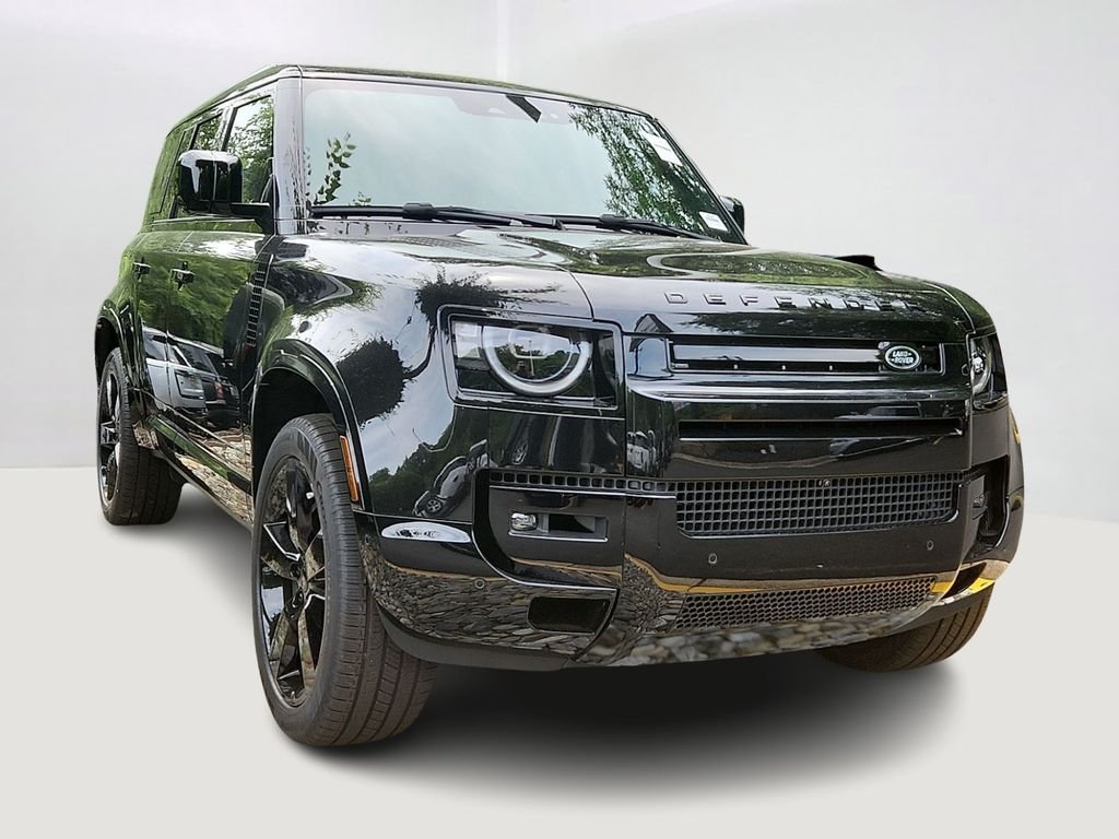 New 2026 Santorini Black Land Rover X-Dynamic SE image 2