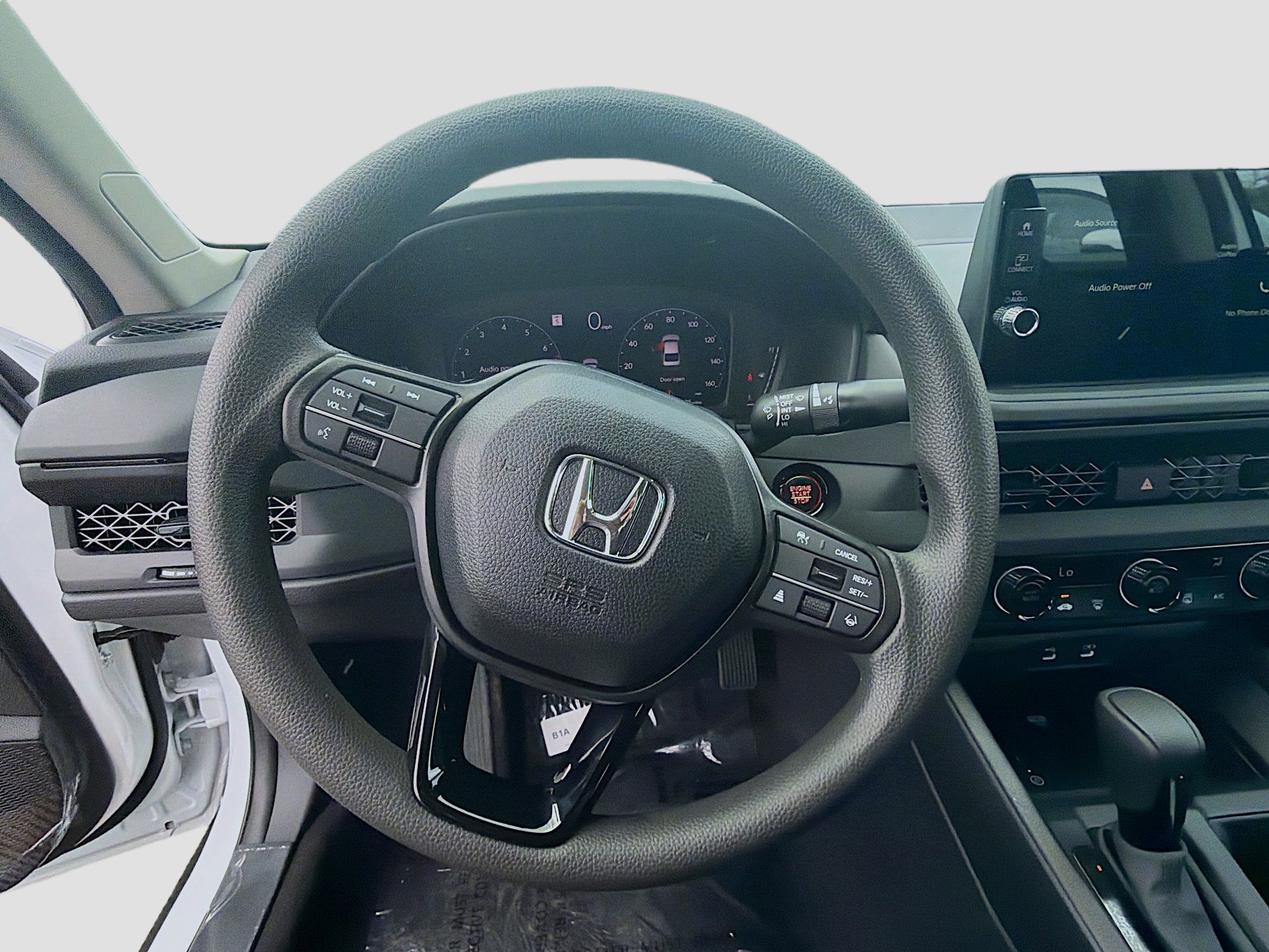 New 2026 Platinum White Pearl Honda LX image 10