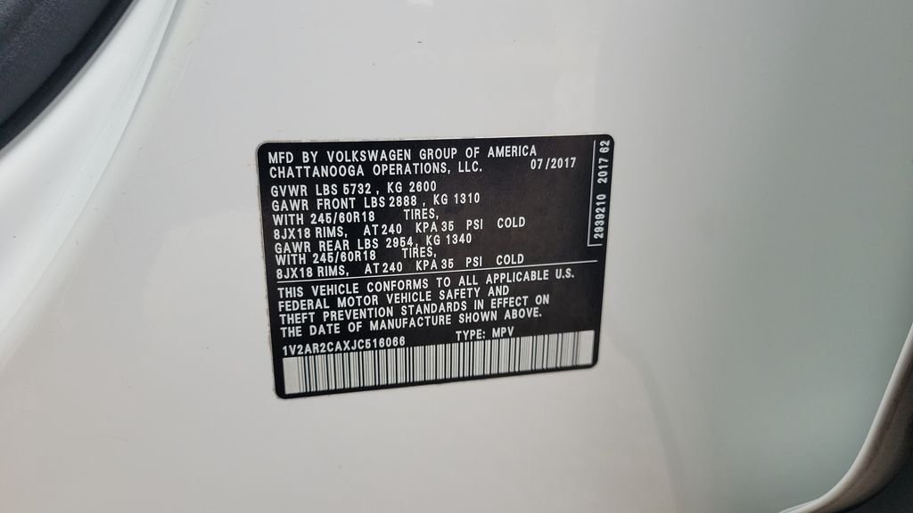 Used 2018 White Volkswagen S image 23