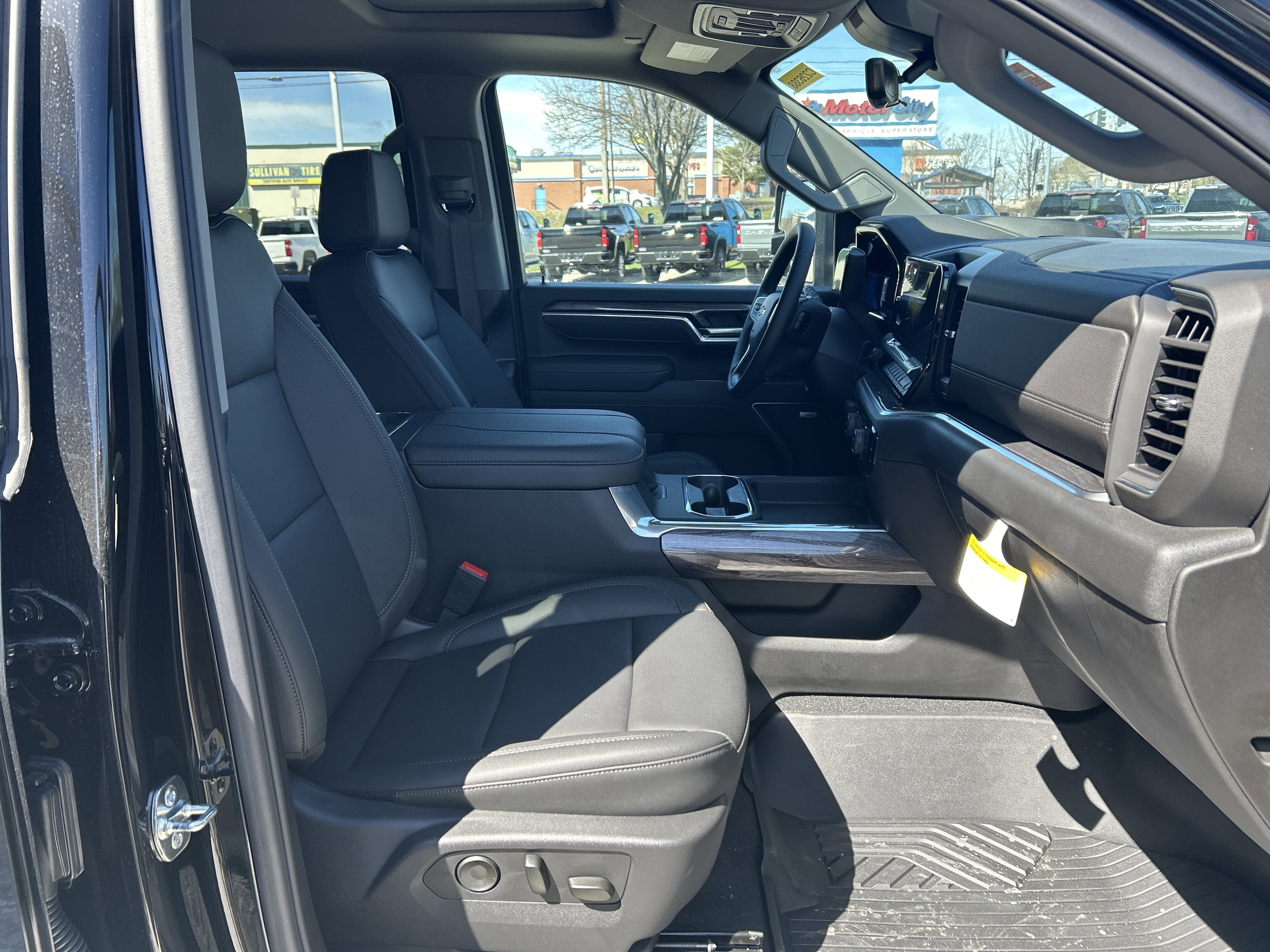 2026 Chevrolet Silverado 3500 HD LTZ - Photo 10