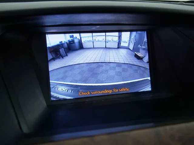 Used 2015  Lexus 350 image 25