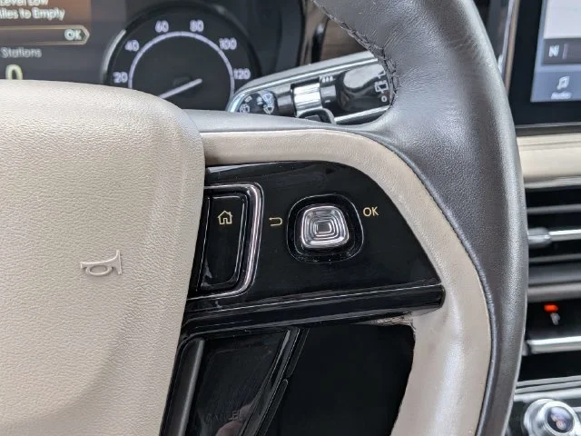 Used 2020 Blue Lincoln Reserve image 23