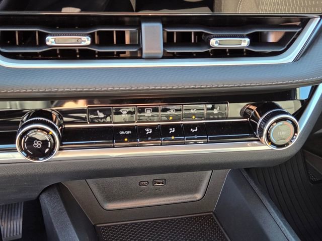 New 2026 Mosaic Black Metallic Chevrolet LT image 13