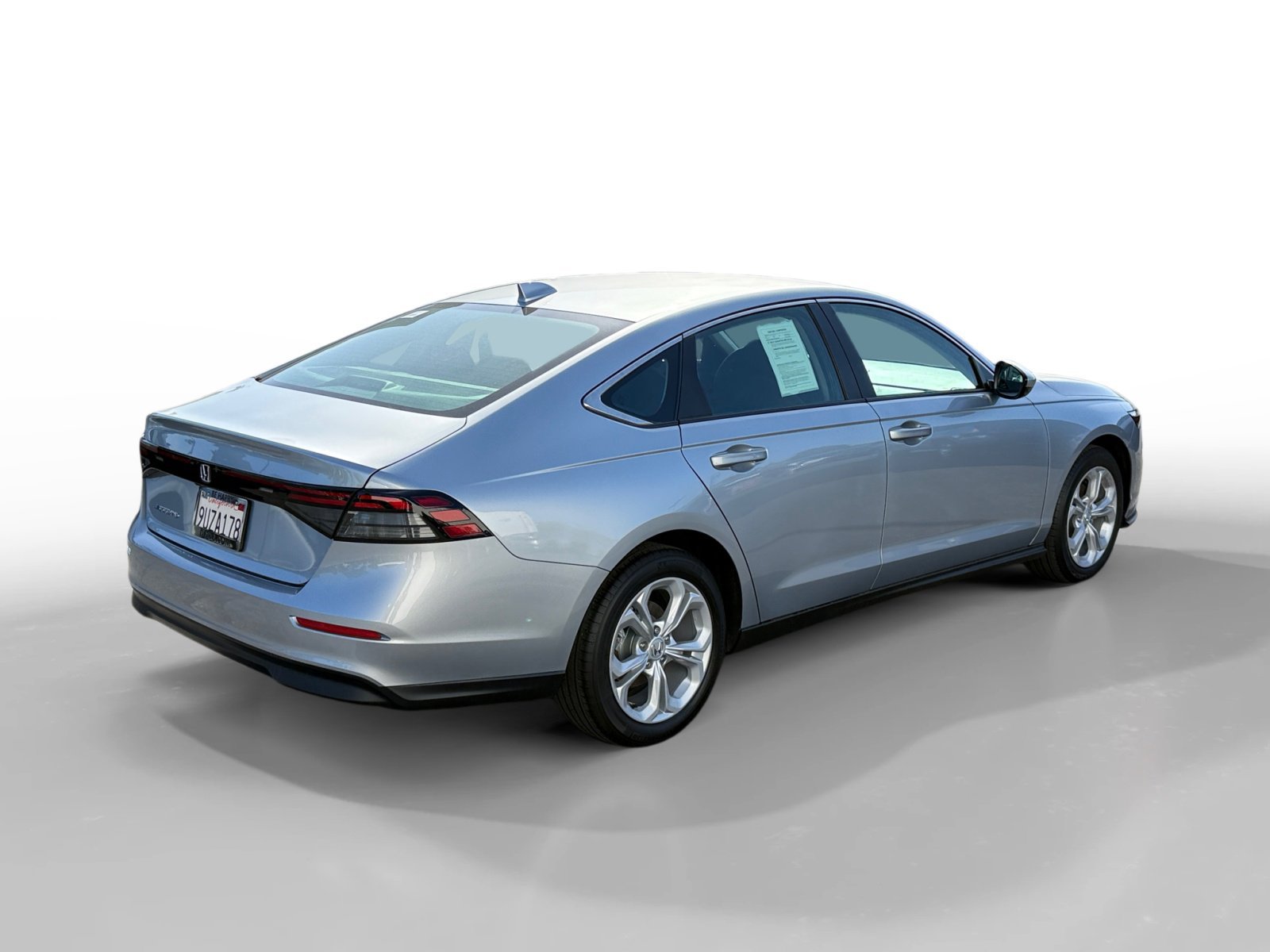 Used 2025 Solar Silver Metallic Honda LX image 5