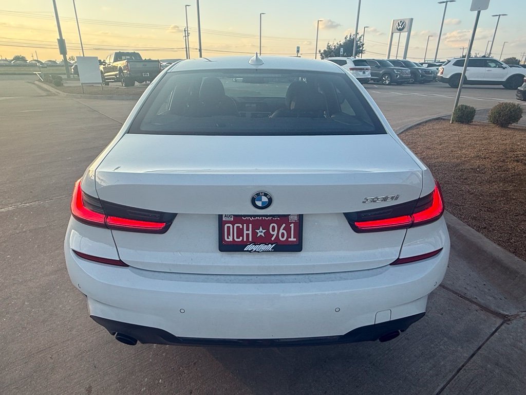 Used 2021 Alpine White BMW 330i image 4