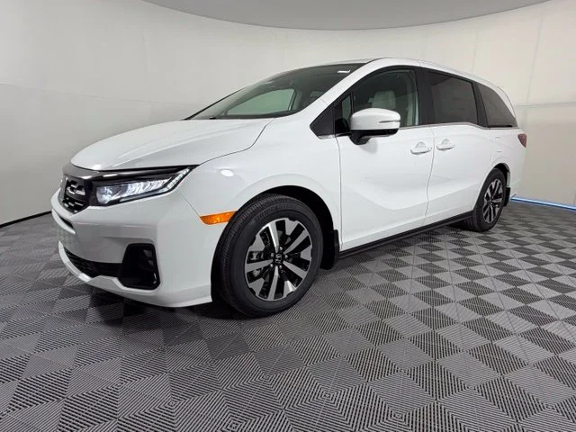 New 2027 Platinum White Pearl Honda EX-L image 3
