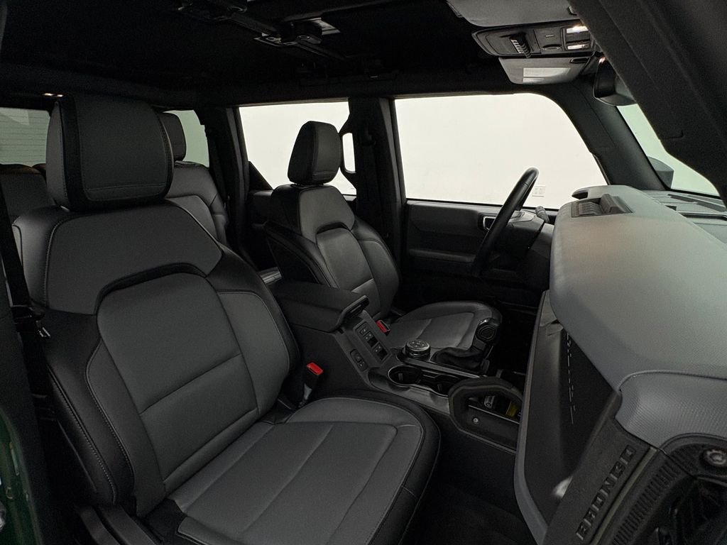 Used 2024 Green Metallic Ford Everglades image 42