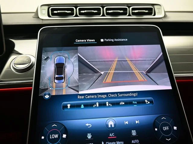 Used 2022 White Mercedes-Benz S 580 image 26