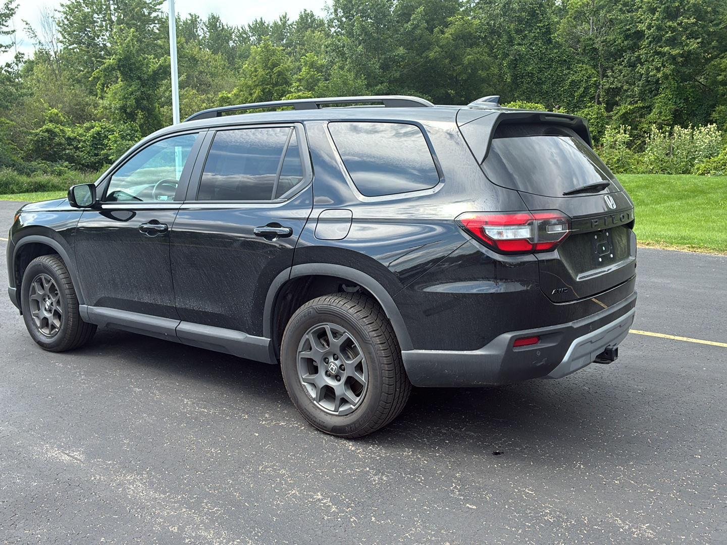 Used 2024 Crystal Black Pearl Honda TrailSport image 35