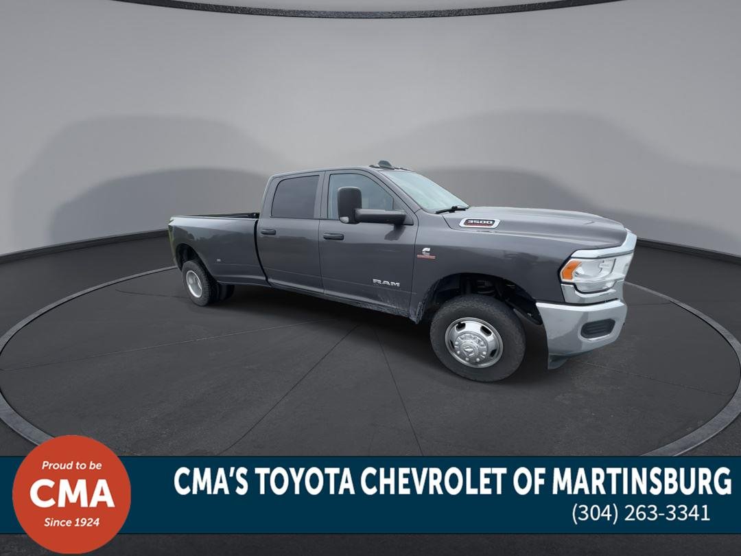 Used 2020 Granite Crystal Metallic Clearcoat Ram Tradesman image 2