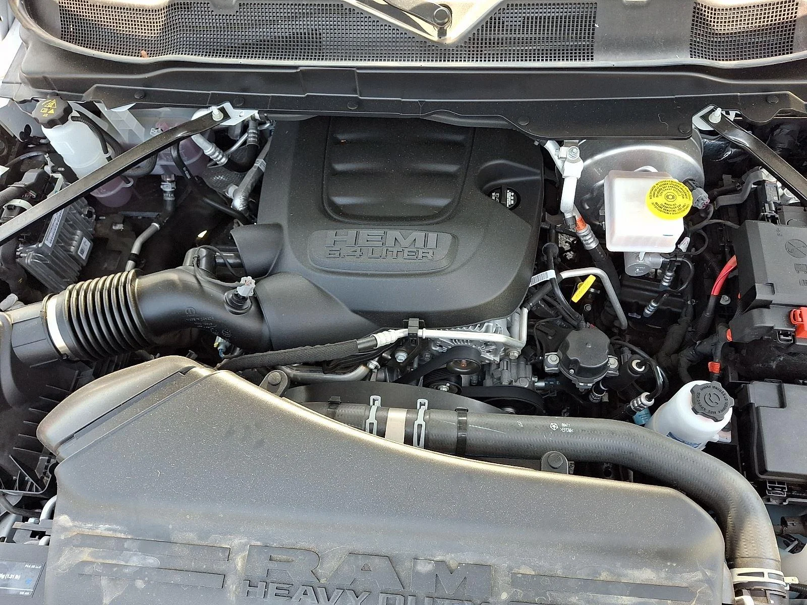 Used 2025 Bright White Clearcoat Ram Power Wagon image 28