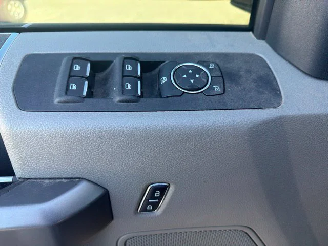 Used 2019 White Ford XLT image 13
