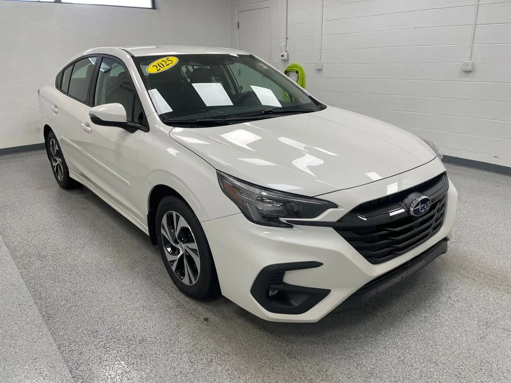 Used 2025 Crystal White Pearl Subaru Premium image 4