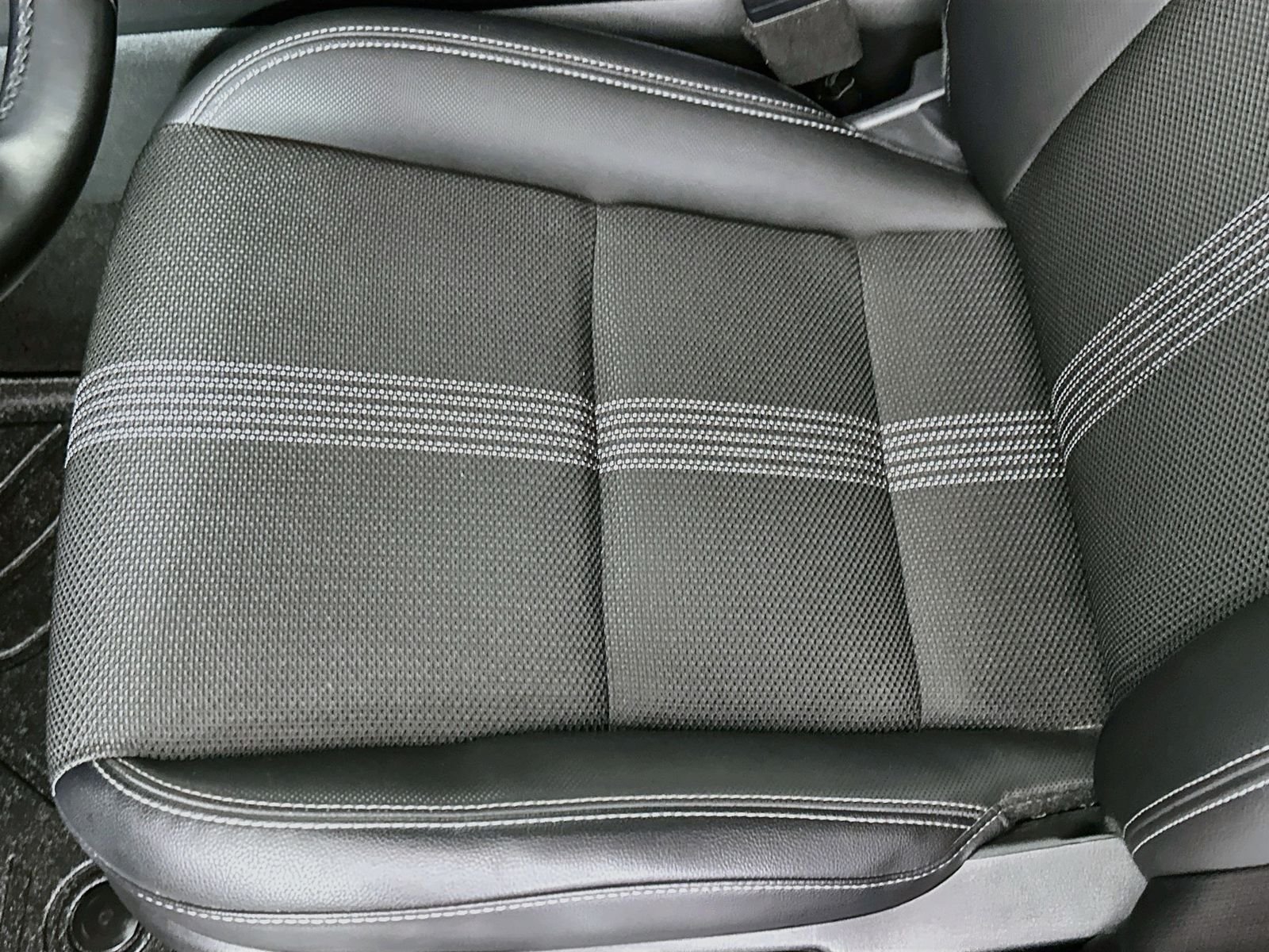 Used 2025 Machine Gray Metallic Mazda 2.5 S Select Package image 19