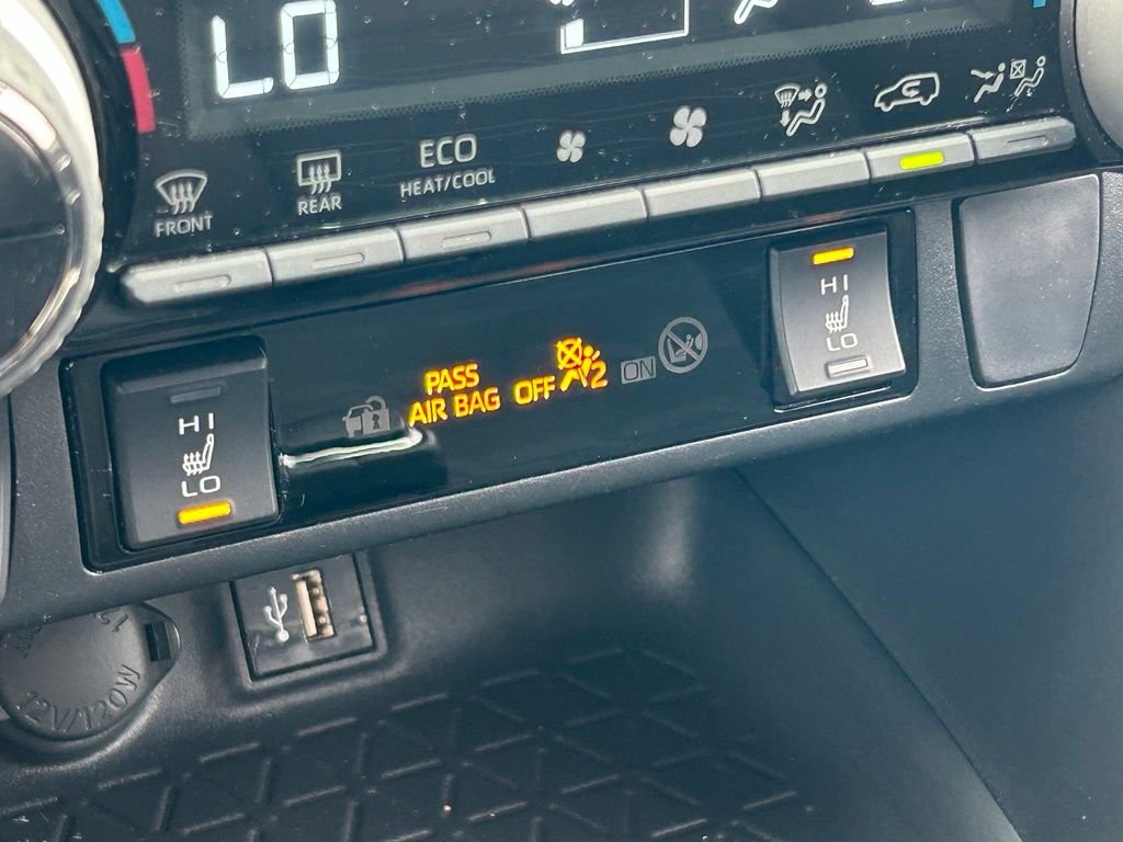 Used 2023 Ice Toyota SE image 29