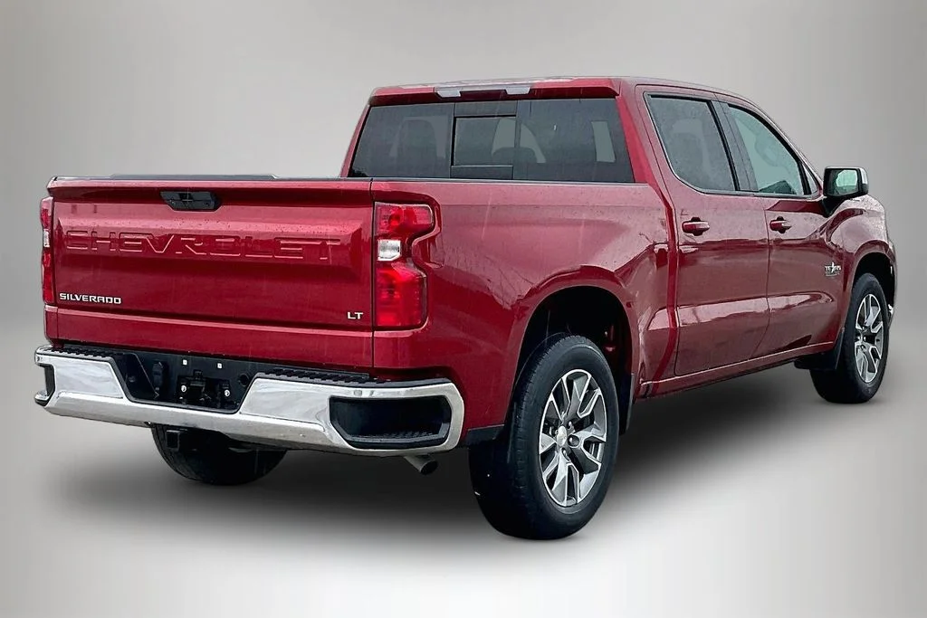 Used 2021 Red Chevrolet LT image 5