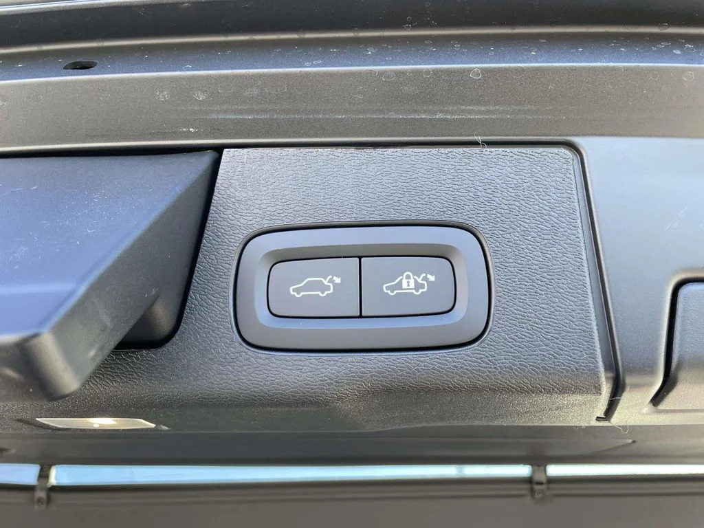 2026 Volvo XC60 Ultra - Photo 28