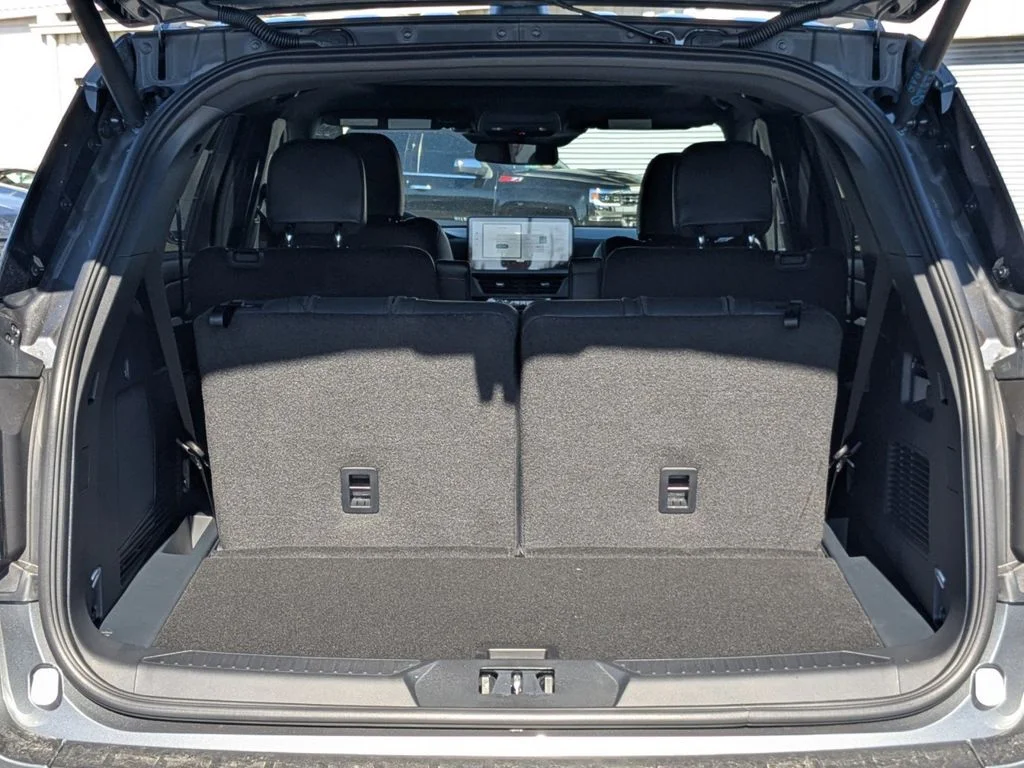 New 2026 Carbonized Gray Metallic Ford ST image 13