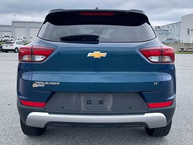 Used 2021 PACIFIC BLUE METALLIC Chevrolet LT image 6