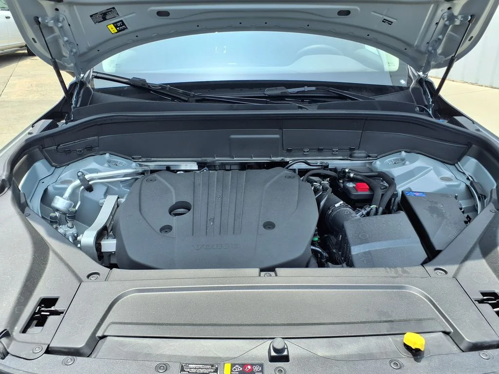 New 2026 Vapour Grey Volvo Plus image 30
