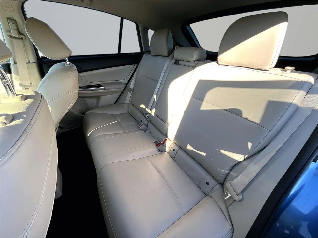 Used 2015 Blue Subaru 2.0i Limited image 24