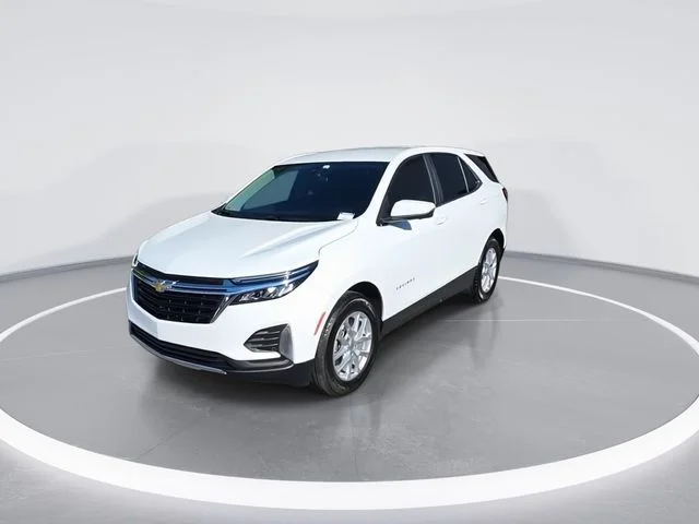 Used 2024 White Chevrolet LT image 4