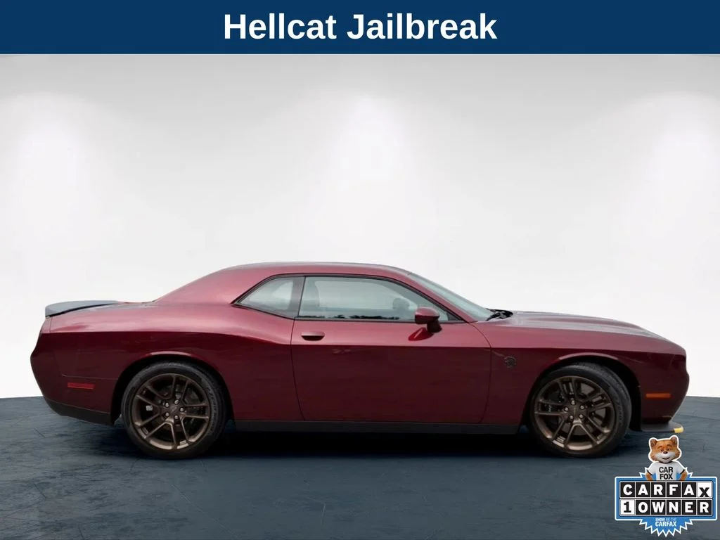 Used 2023 Red Dodge SRT Hellcat Jailbreak image 7