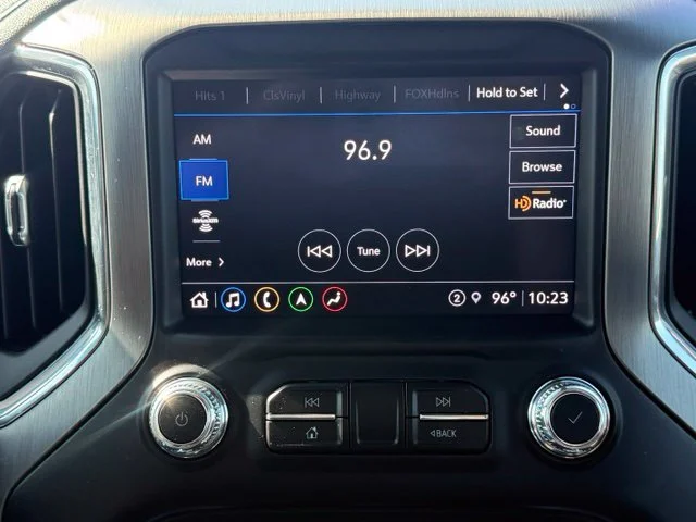 Used 2021 White GMC Denali image 18