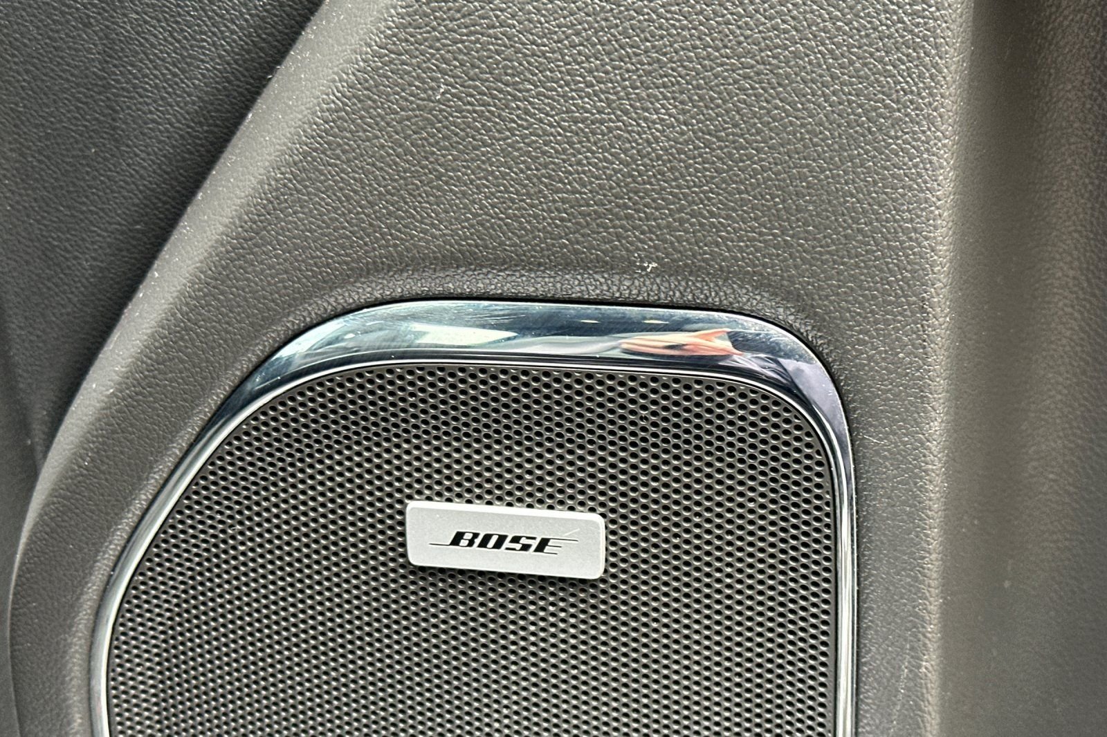 Used 2016 Silver GMC SLT image 19