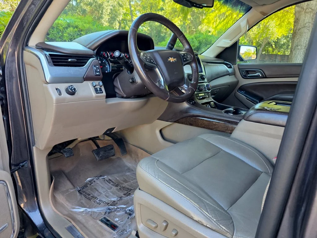 Used 2015 TUNGSTEN METALLIC Chevrolet LT image 11