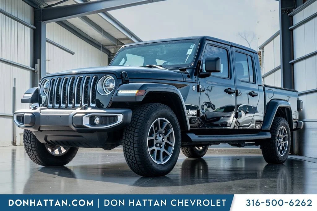 2021 Jeep Gladiator Overland's photo