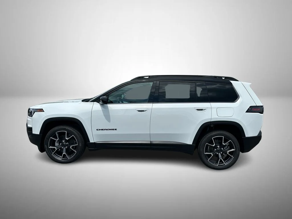 New 2026 Bright White Clear-Coat Exterior Paint Jeep Overland image 6