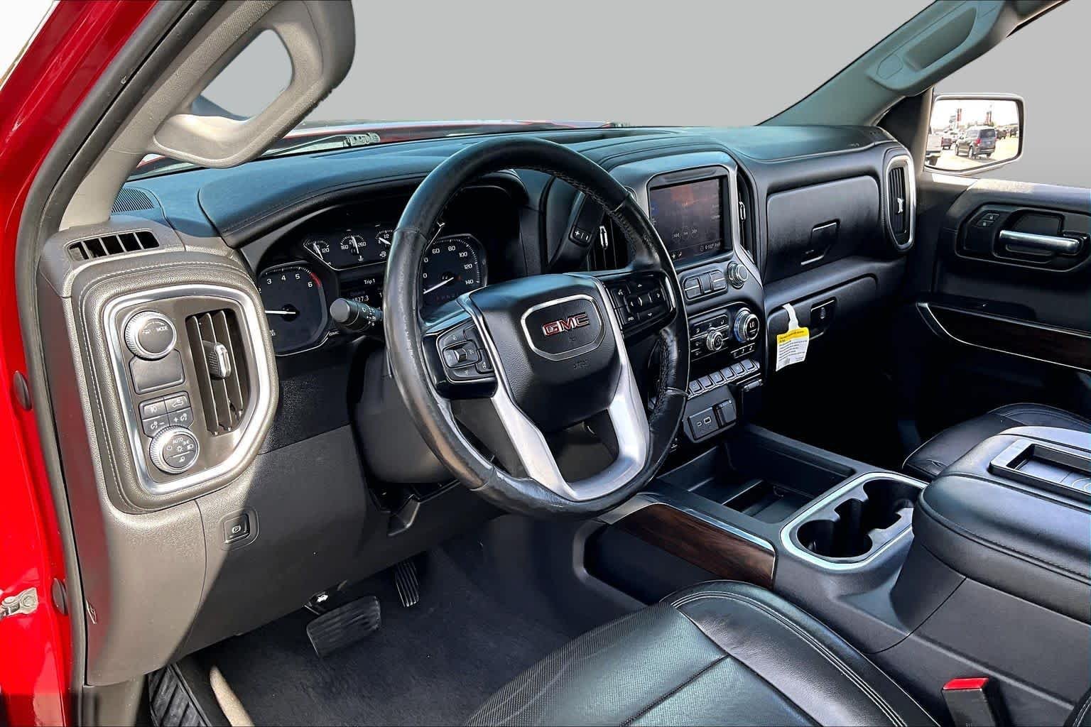 Used 2020 RED QUARTZ TINTCOAT GMC SLT image 17
